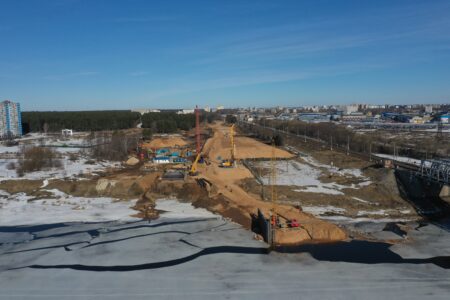 В Твери приступили к сооружению опор Западного моста в акватории Волги