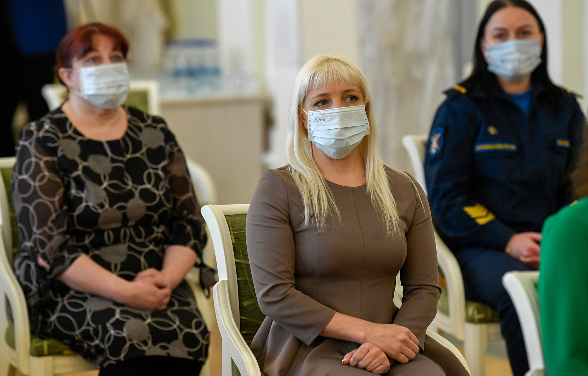 Губернатор Игорь Руденя вручил награды лучшим женщинам Тверской области