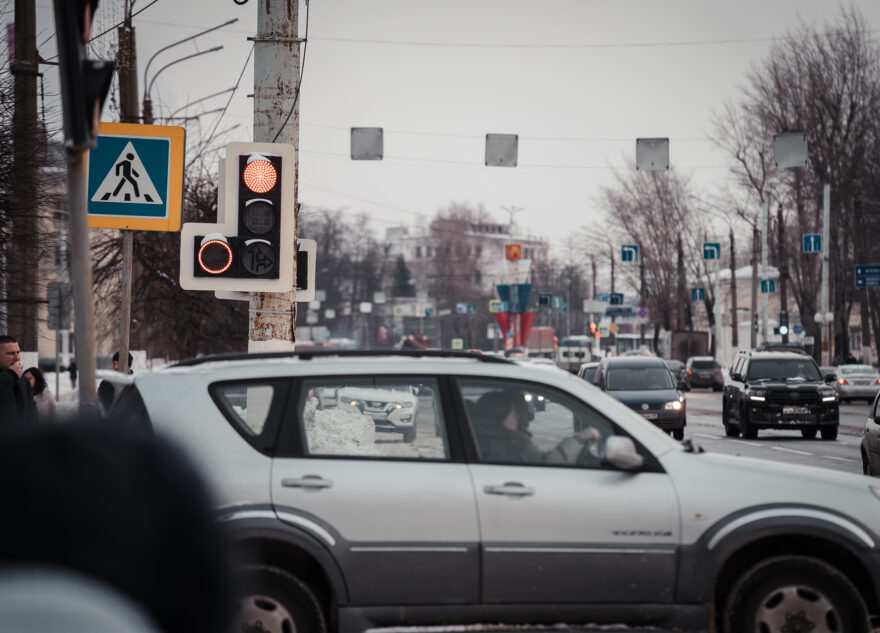 Стало известно, насколько подорожали автомобили в России