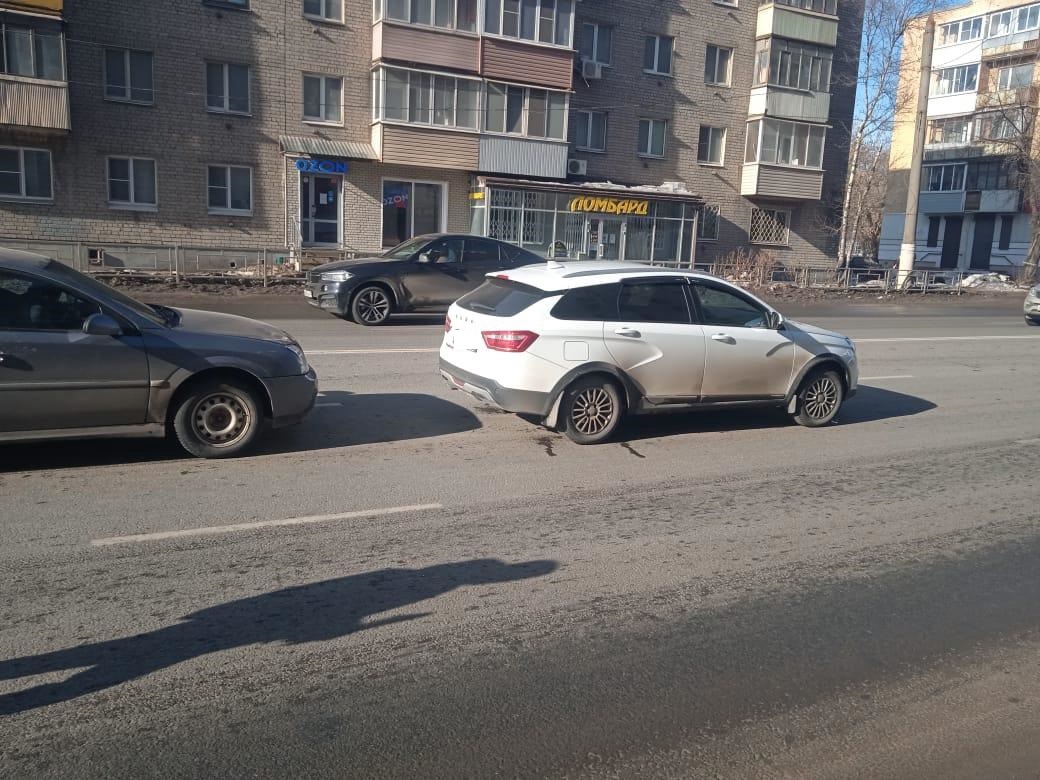 7-летний ребёнок получил травмы в столкновении "Опеля" и "Лады" в Твери