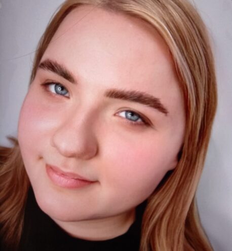 17-летняя девушка пропала в Твери