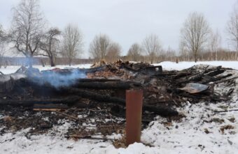 В сгоревшем дотла доме в Тверской области нашли тело мужчины