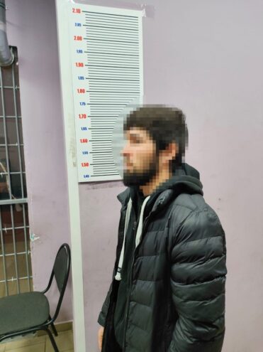 В Твери поймали водителя, который ездил с поддельными женскими правами  