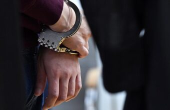 Мужчину с героином задержали на железнодорожной станции в Тверской области