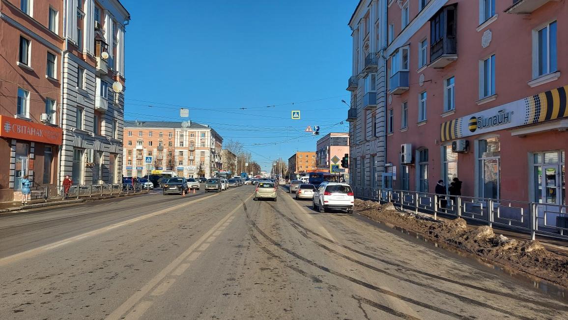 В Твери ищут свидетелей наезда на ребенка на площади в Твери