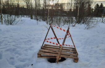 В Тверской области девочка провалилась в скрытый снегом колодец