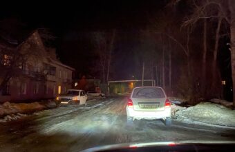 Под Тверью «Лада Калина» наехала на пешехода, который упал перед машиной