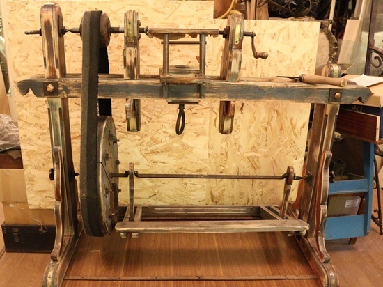 В музее Тверской области собрали старинный токарный станок