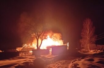 Семья осталась без дома, вещей и документов из-за пожара в Тверской области Семья осталась без дома, вещей и документов из-за пожара в Тверской области