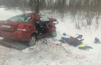 Два человека погибли в ДТП на "встречке" в Тверской области Два человека погибли в ДТП на "встречке" в Тверской области