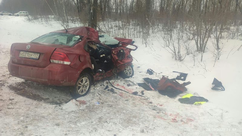 Два человека погибли в ДТП на "встречке" в Тверской области Два человека погибли в ДТП на "встречке" в Тверской области