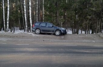 В Тверской области иномарка выехала на встречную обочину и опрокинулась В Тверской области иномарка выехала на встречную обочину и опрокинулась