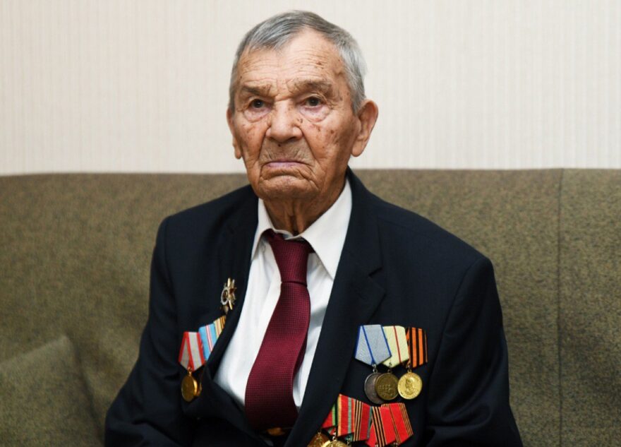 101 год исполнился участнику Сталинградской битвы Арсению Сухопарову