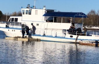 В Тверской области провели сложный ремонт подводного водопровода В Тверской области провели сложный ремонт подводного водопровода