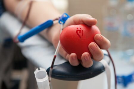 В день сдачи крови донорам в Тверской области выплачивают 625 рублей