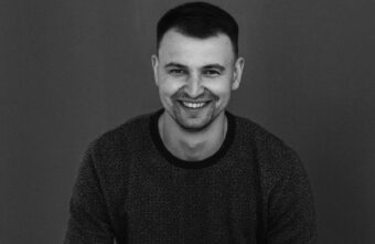 Дмитрий Исаев: «Наши войска мужественно защищают население Донбасса» Дмитрий Исаев: «Наши войска мужественно защищают население Донбасса»