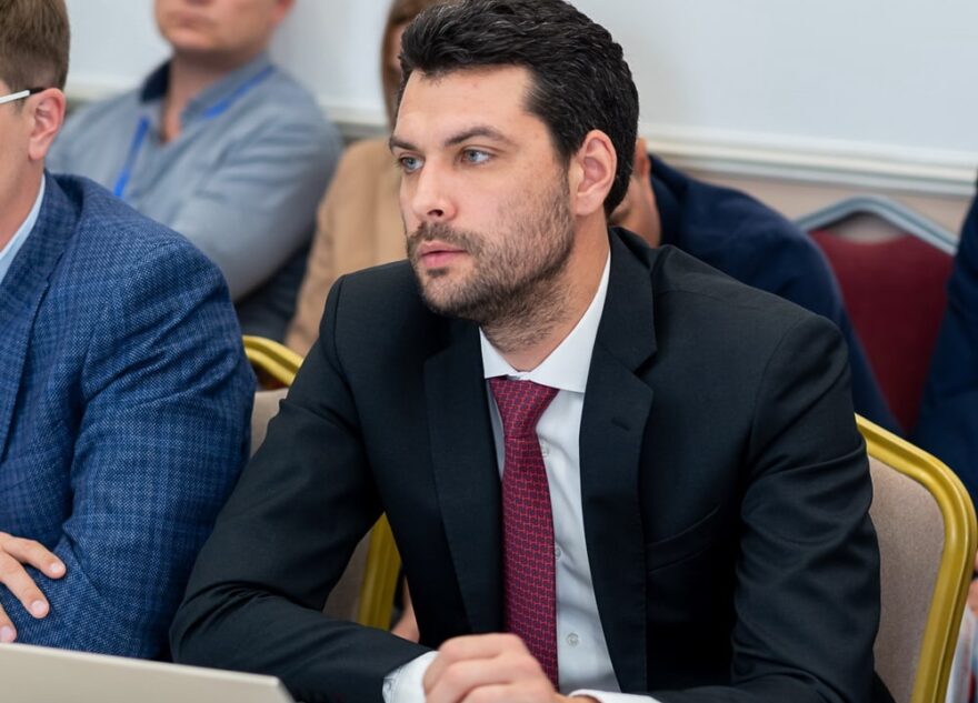 Максим Оводков: «Строительная отрасль оперативно перестроилась на новые условия работы»