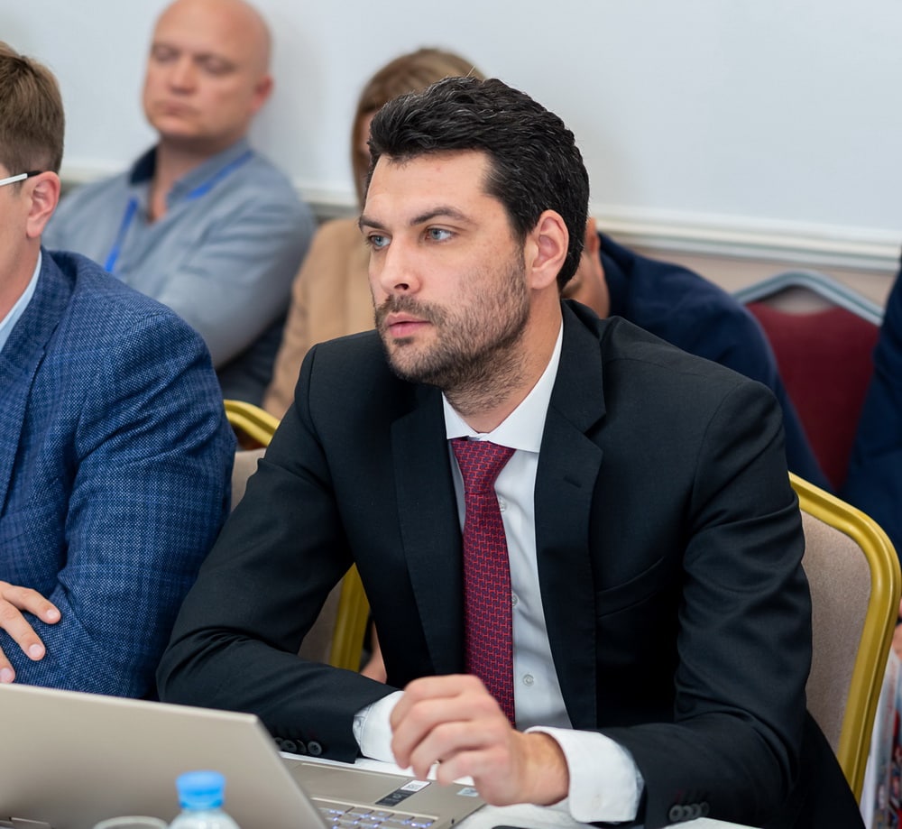 Максим Оводков: «Строительная отрасль оперативно перестроилась на новые условия работы»