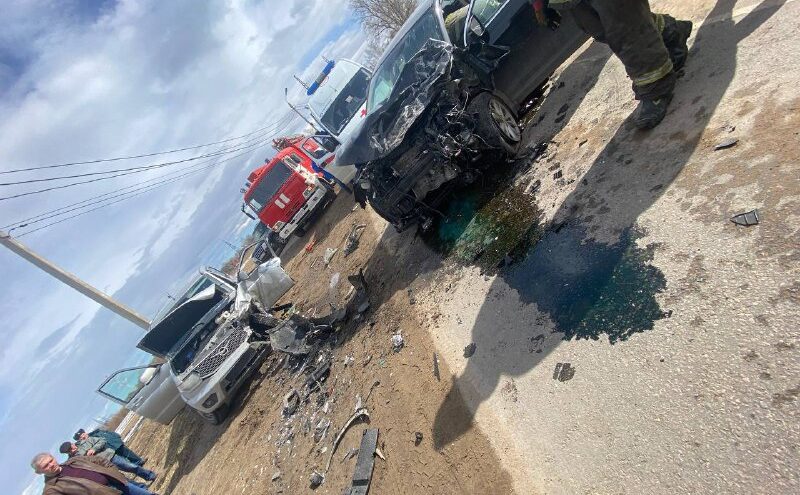 Два человека пострадали в ДТП на "встречке" в Твери