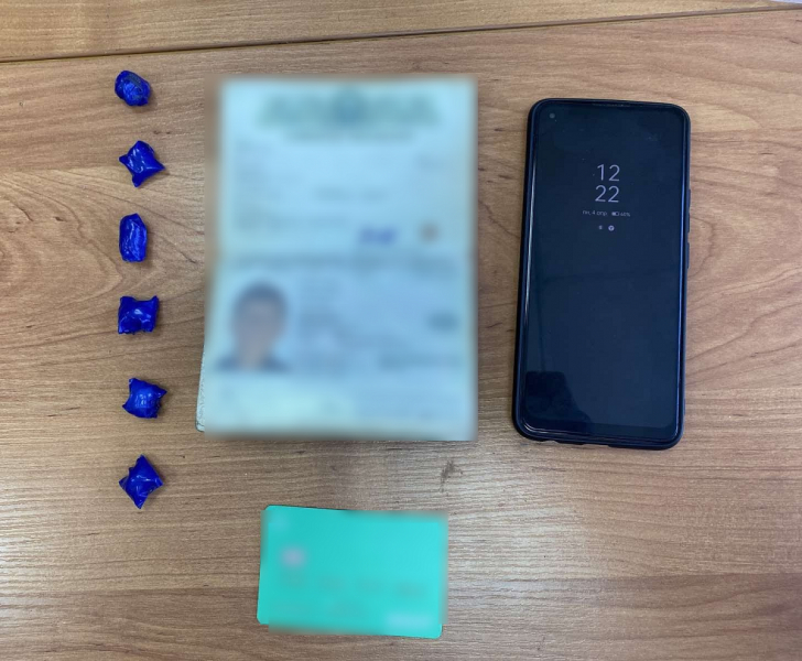 В Твери задержали мигрантов с крупной партией героина