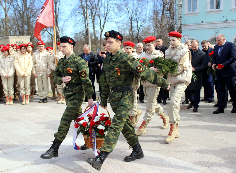 В Тверской области открыли памятник Герою Советского Союза Филиппу Октябрьскому