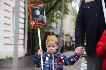 Шествие Бессмертного полка в Тверской области пройдёт в традиционном формате Шествие Бессмертного полка в Тверской области пройдёт в традиционном формате