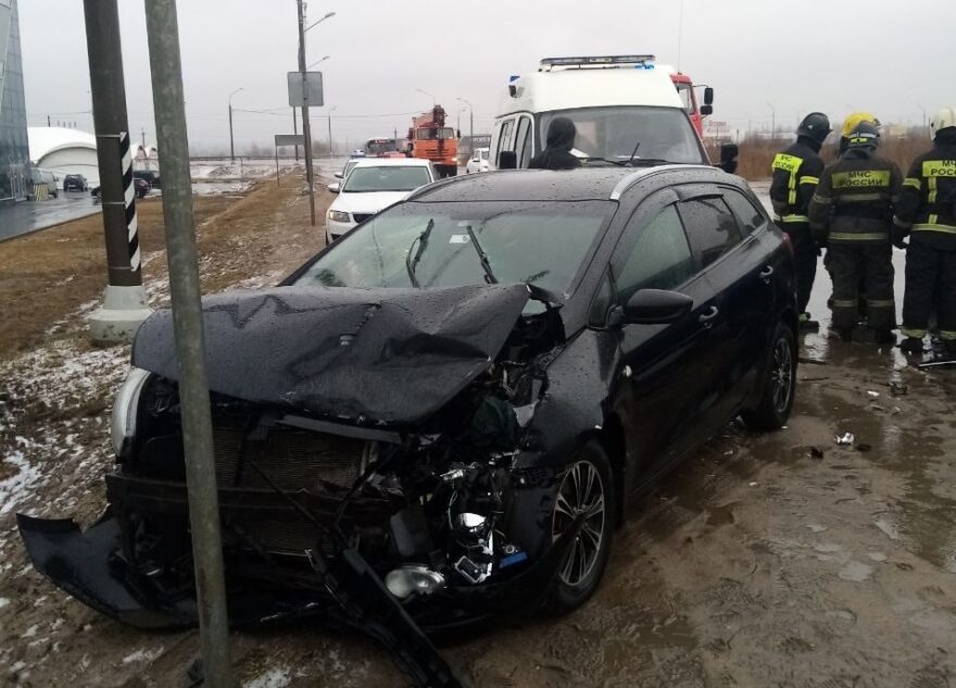 Водитель попал в больницу после ДТП в Твери