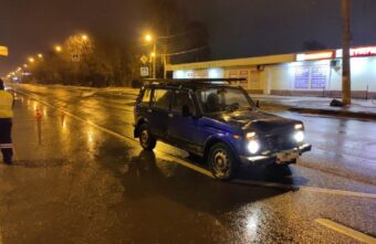 Водитель "Нивы" сбил женщину на зебре в Твери
