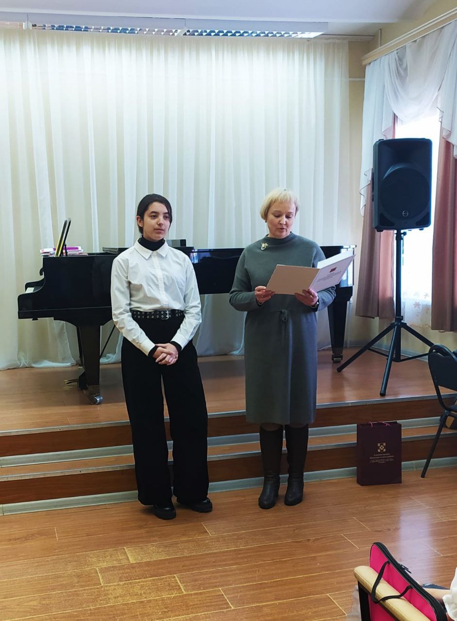 Жительницу Тверской области наградили за "Земной шар"