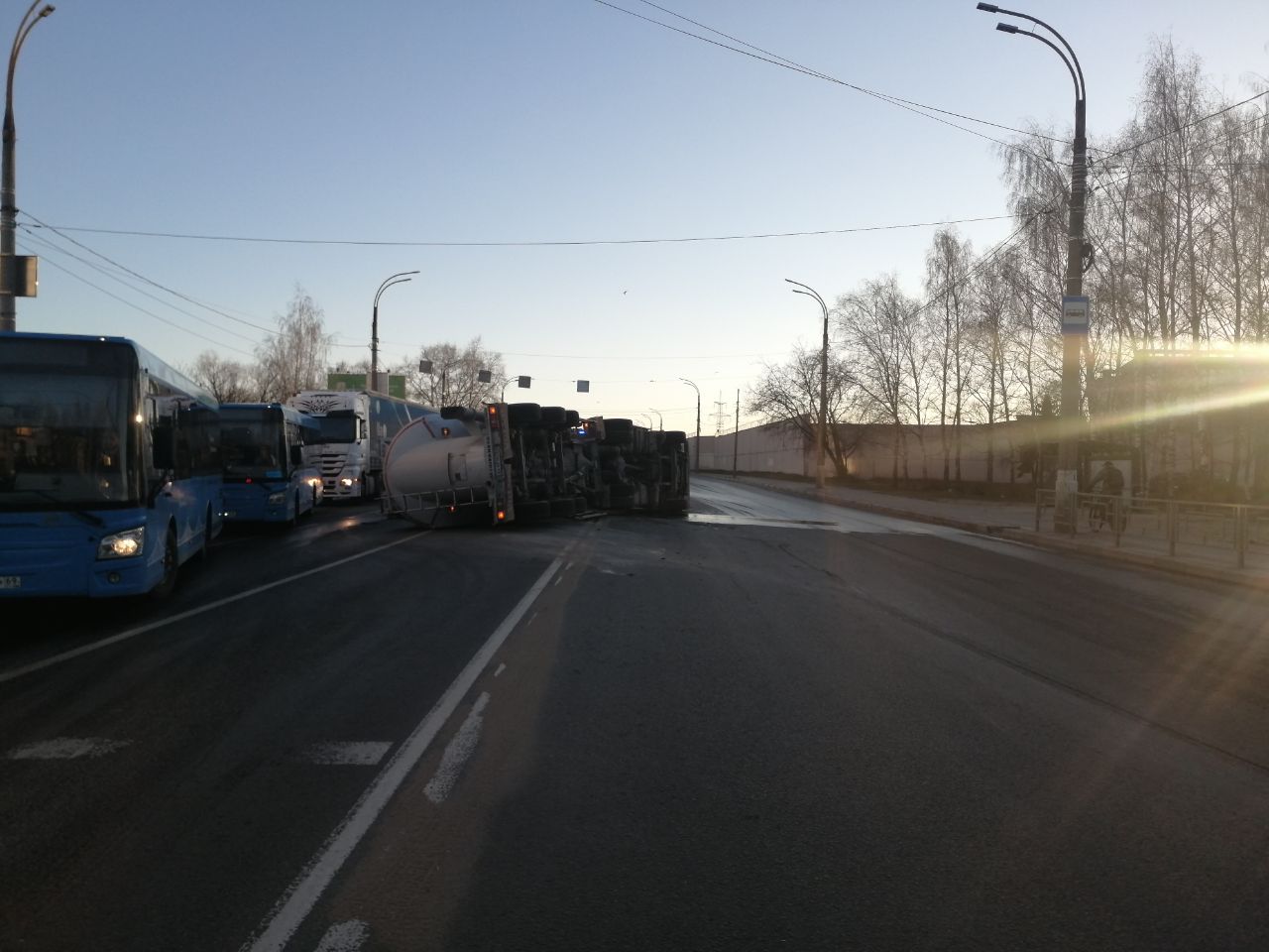 Последние новости утренние. Авария на Восточном мосту в Твери. Восточный мост Тверь. ДТП на Восточном мосту в Твери. ДТП на Восточном мосту в Твери вчера.