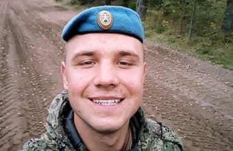 «Всю жизнь им гордился»: родные и близкие простятся с Сергеем Конюховым, героически погибшим на Украине «Всю жизнь им гордился»: родные и близкие простятся с Сергеем Конюховым, героически погибшим на Украине