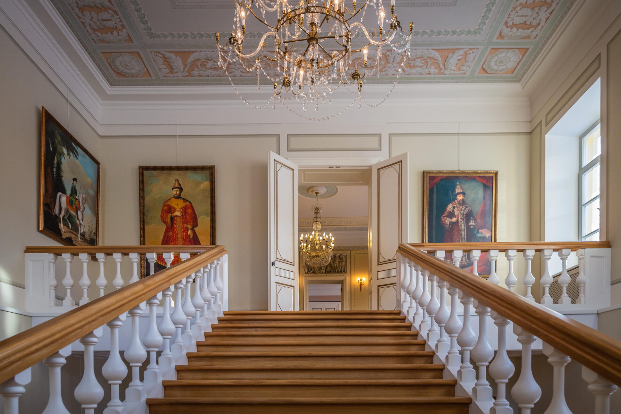 В Тверской области отреставрировали главный дом и английский парк старинной усадьбы