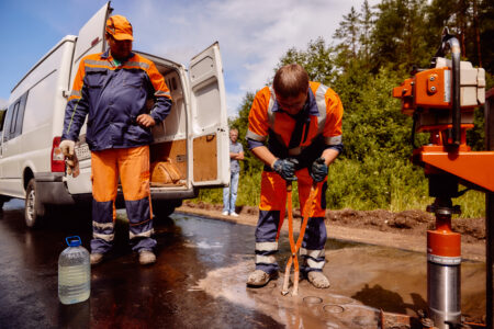 В Тверской области проверяют качество дорог, находящихся на гарантийном обслуживании
