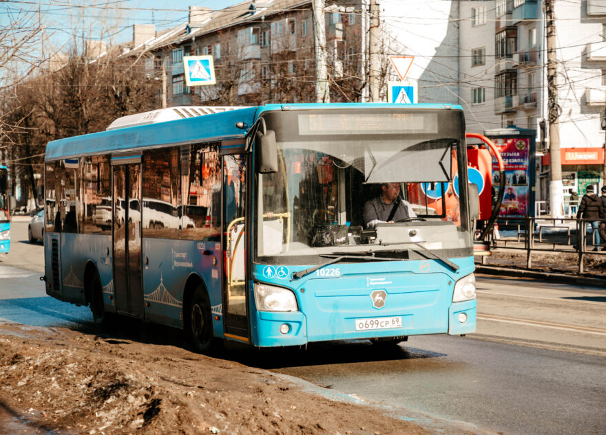 В Твери пустят дополнительные автобусы на кладбище