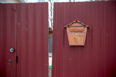 «Ты трус»: британские журналисты оскорбили друга погибшего российского солдата