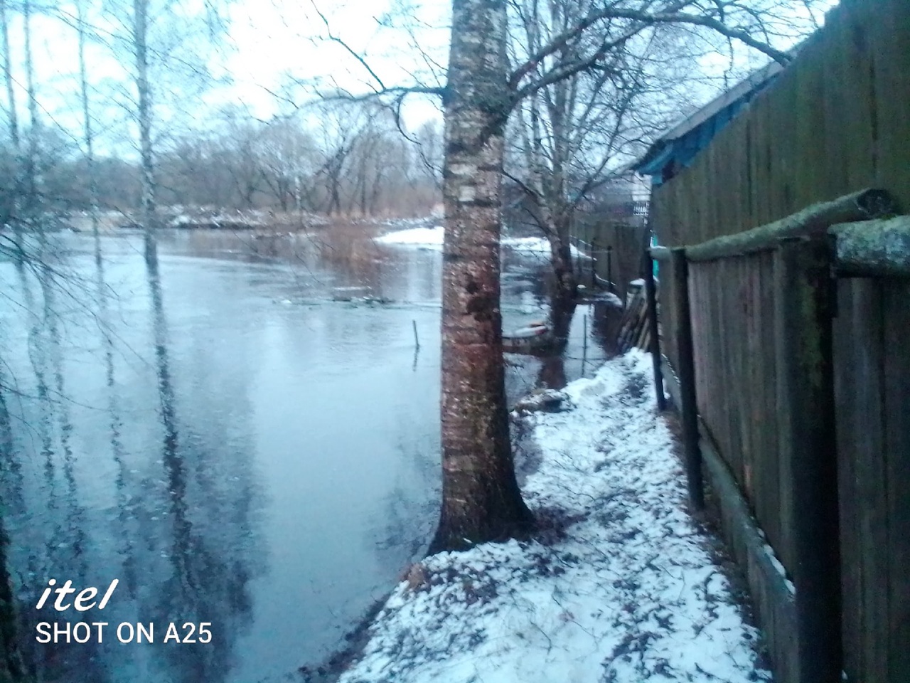 Жителям деревень под Тверью помогут решить проблему подтопления домов