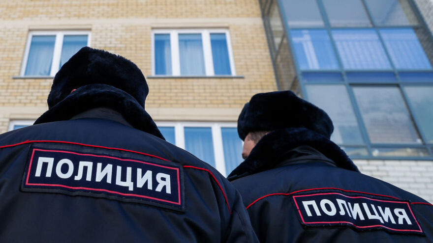 В Твери бездомный сходил в супермаркет с чужой картой