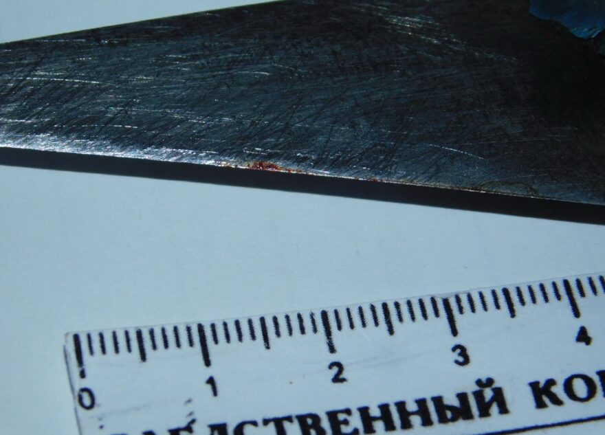 Житель Тверской области попытался зарезать мужчину