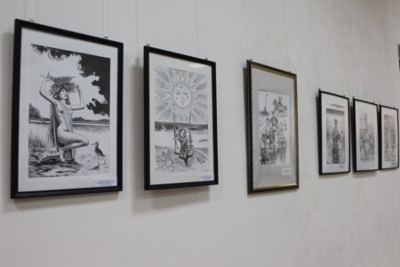 В Вышневолоцком музее открылась выставка графики Леонида Константинова