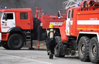 В Твери полностью ликвидировали пожар в здании Научно-исследовательского института ВКО В Твери полностью ликвидировали пожар в здании Научно-исследовательского института ВКО