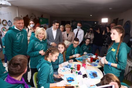 Дети из Тверской области могут побороться за путёвки в «Орлёнок» Дети из Тверской области могут побороться за путёвки в «Орлёнок»