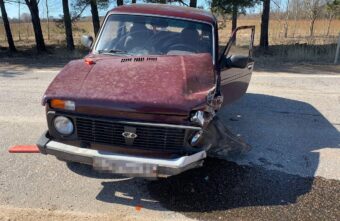 Водитель попал в больницу после ДТП на "встречке" в Тверской области