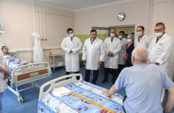 Игорь Щёголев и Игорь Руденя посетили пострадавших при пожаре сотрудников НИИ ВКО в областной больнице