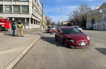 В Твери женщина и ребенок пострадали в ДТП из-за спешки водителя