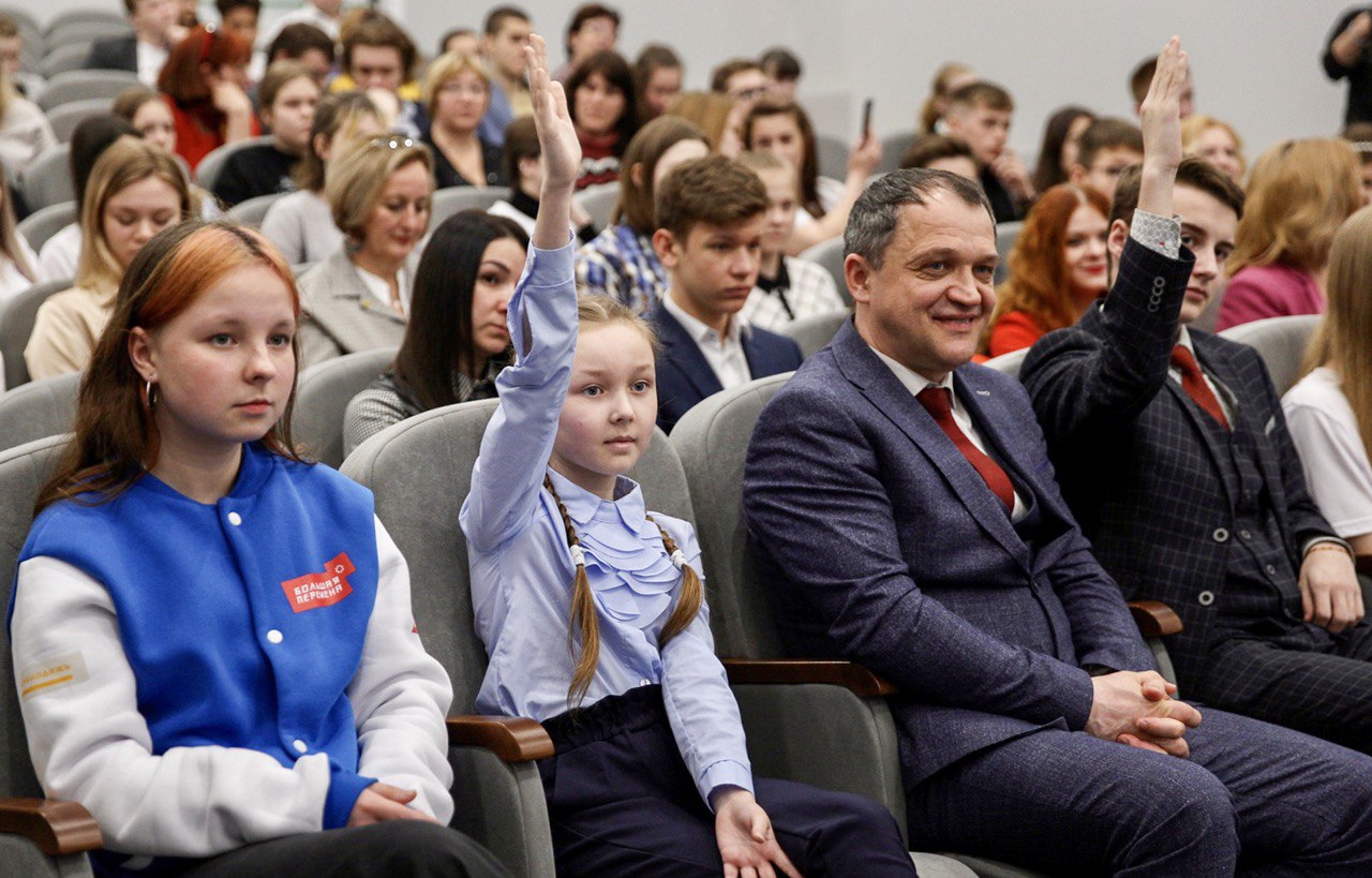 Игорь Щёголев и Игорь Руденя приняли участие в презентации фильмов проекта «Киноуроки в школах России»