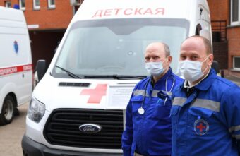 Работники и ветераны скорой медицинской помощи отмечают профессиональный праздник