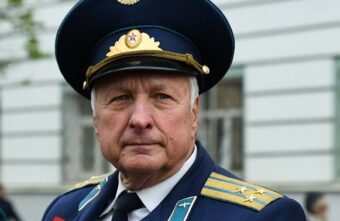 Владимир Белов: «России в очередной раз приходится бороться за правду и свободу» Владимир Белов: «России в очередной раз приходится бороться за правду и свободу»