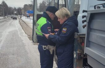 Тверские судебные приставы взыскали с пьяных водителей 6 миллионов рублей