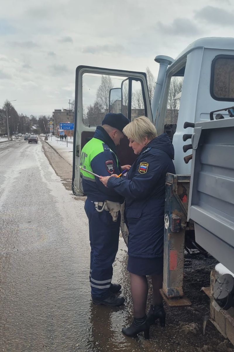 Тверские судебные приставы взыскали с пьяных водителей 6 миллионов рублей