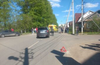 8-летний велосипедист попал в больницу после ДТП в Твери